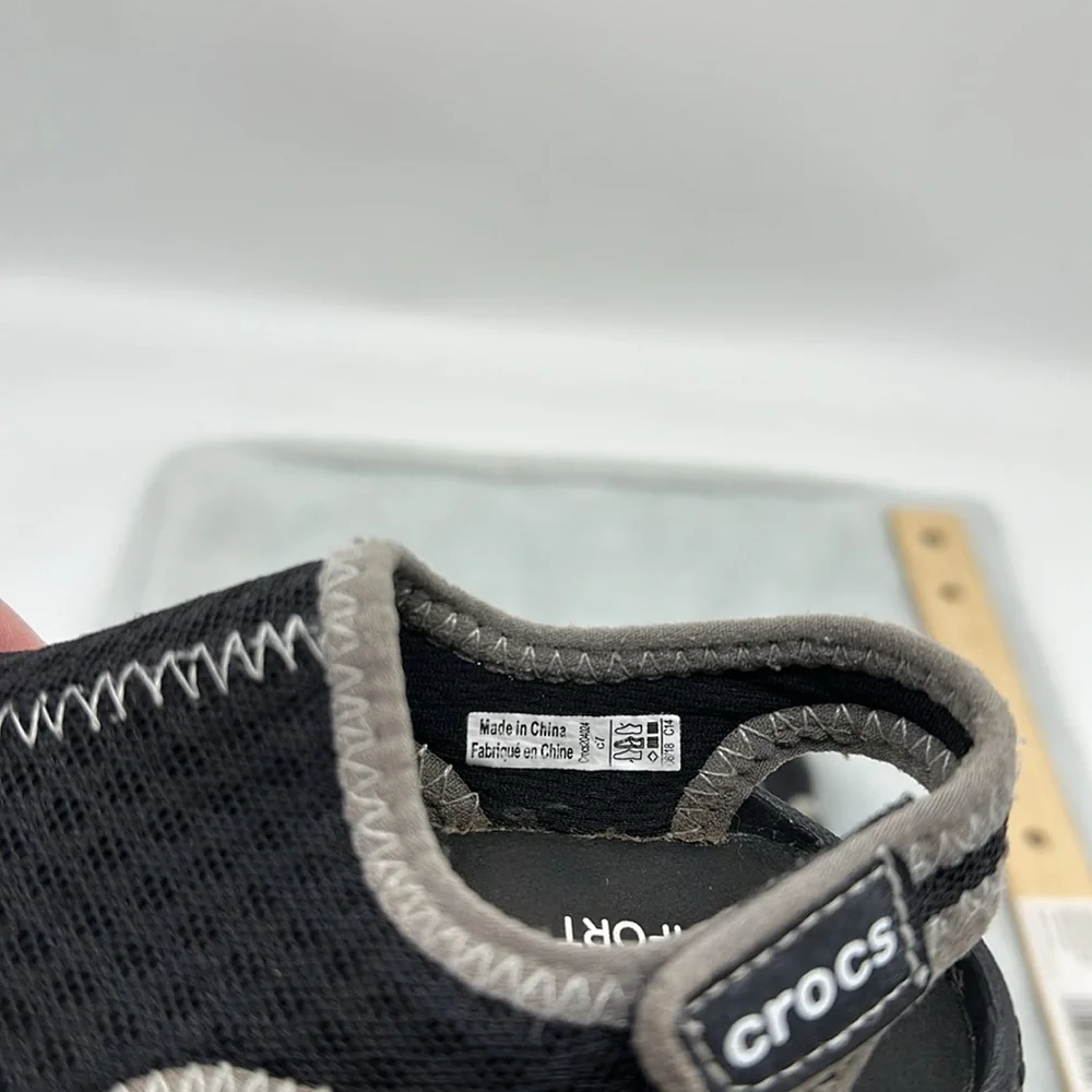 Croc’s Dual Comfort Swift Water Mesh Water Sandals Unisex Size 7